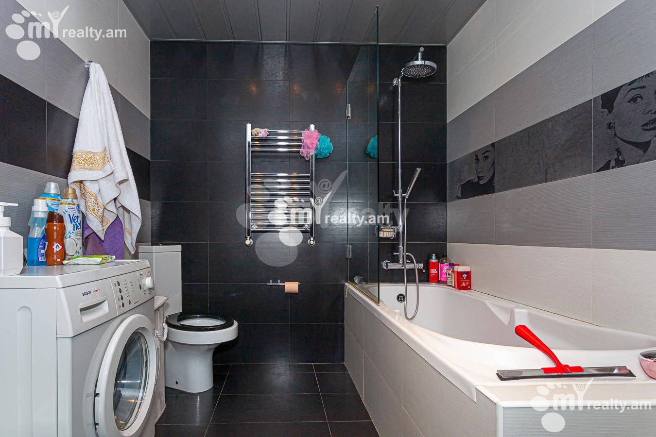 Купить 3 комнатную квартиру Таманян ул, Центр Ереван, 155019