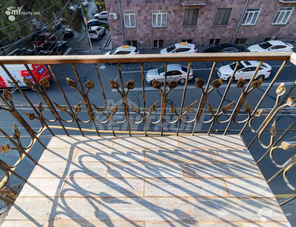 2-senyakanoc-bnakaran-vacharq-Yerevan-Center