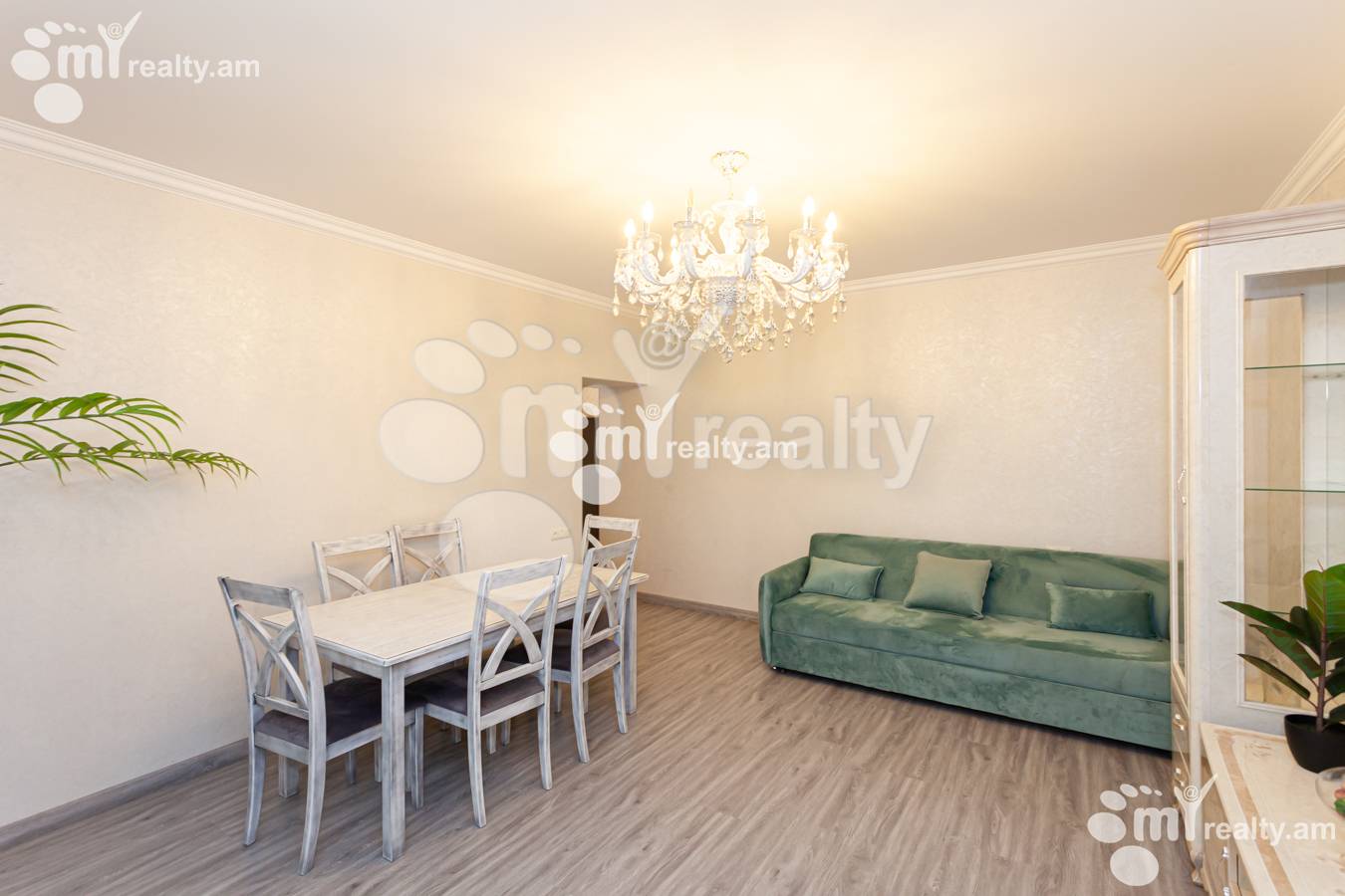 Снять 3 комнатную квартиру Туманян ул, Центр Ереван, 135138