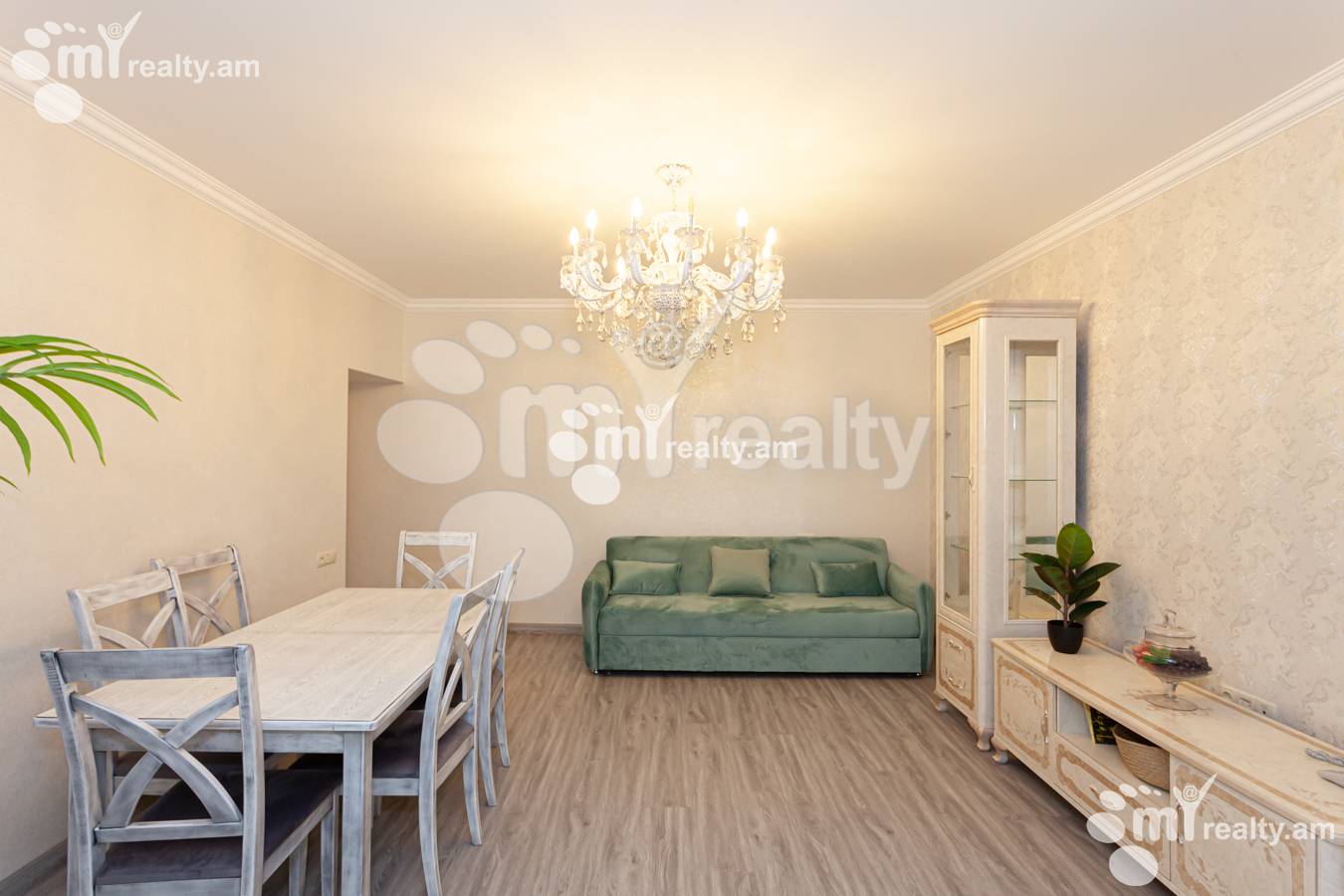 Снять 3 комнатную квартиру Туманян ул, Центр Ереван, 135138