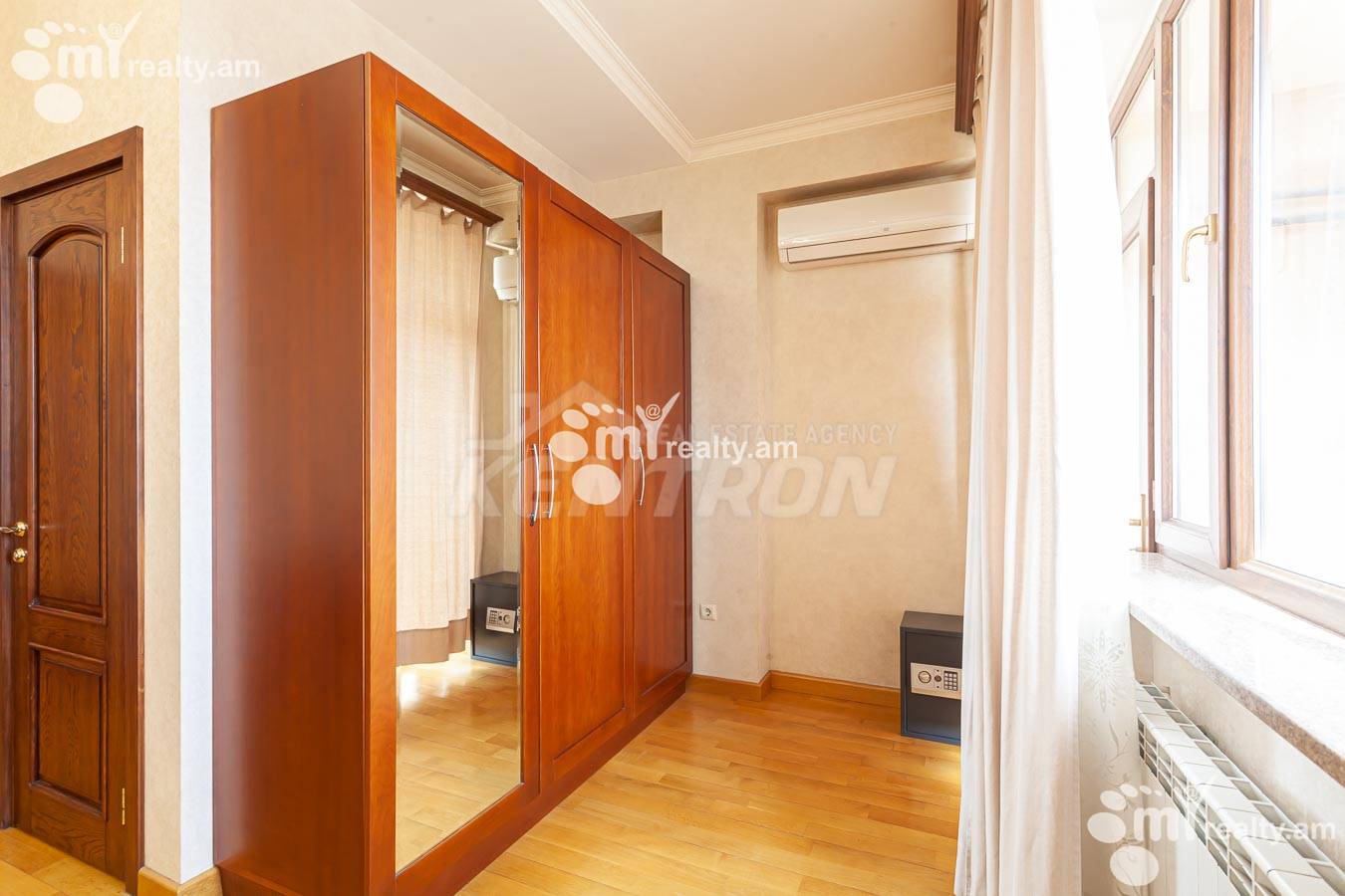 4 սենյականոց բնակարան  Սասնա Ծռեր փող., Դավթաշեն Երևան, 155026