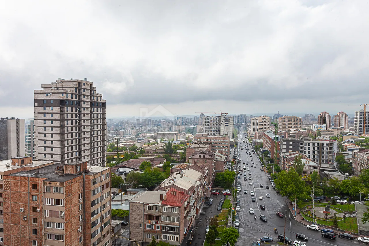 3 սենյականոց բնակարան  Գոգոլի փող., Քանաքեռ-Զեյթուն Երևան, 157787