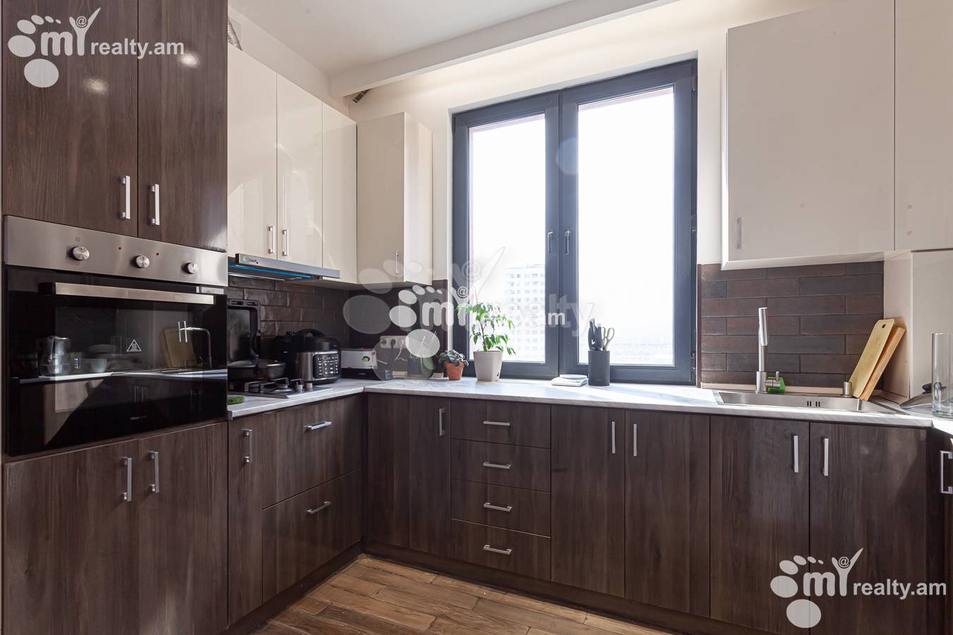 3 bedroom apartment for sale N. Tigranyan dead end, Arabkir Yerevan, 156040