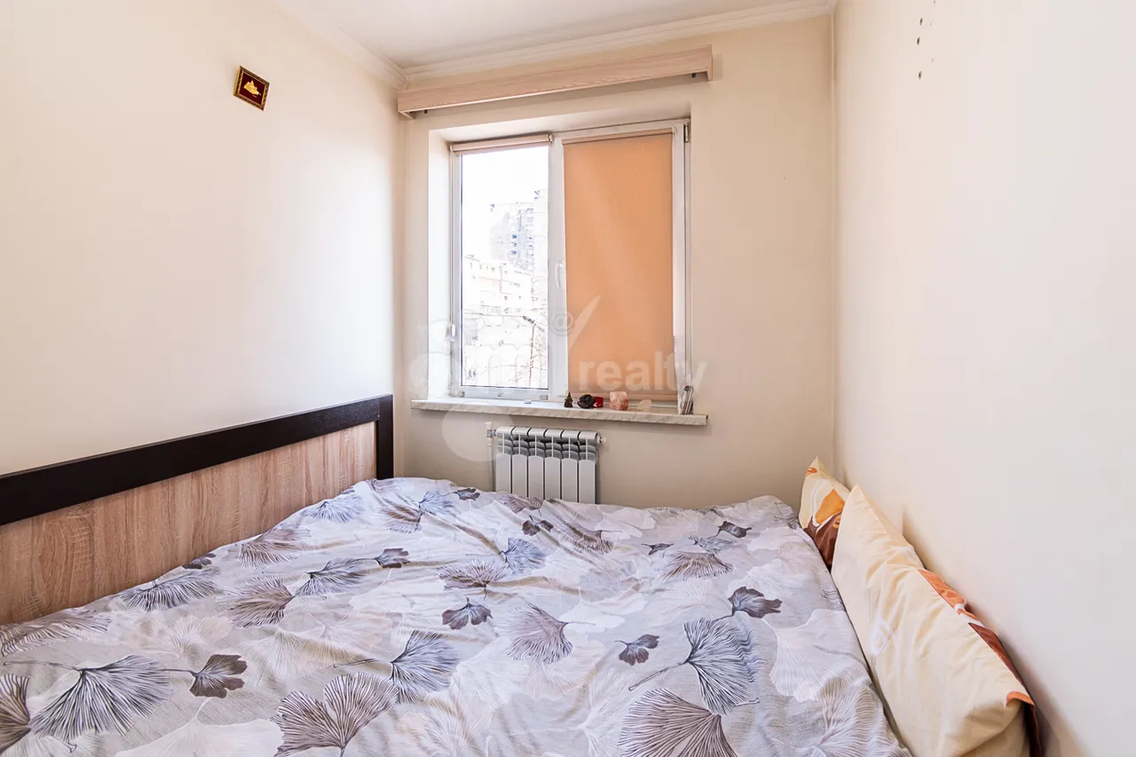 3 bedroom apartment for sale Rubinyants St, Qanaqer- Sejtun Yerevan, 159985