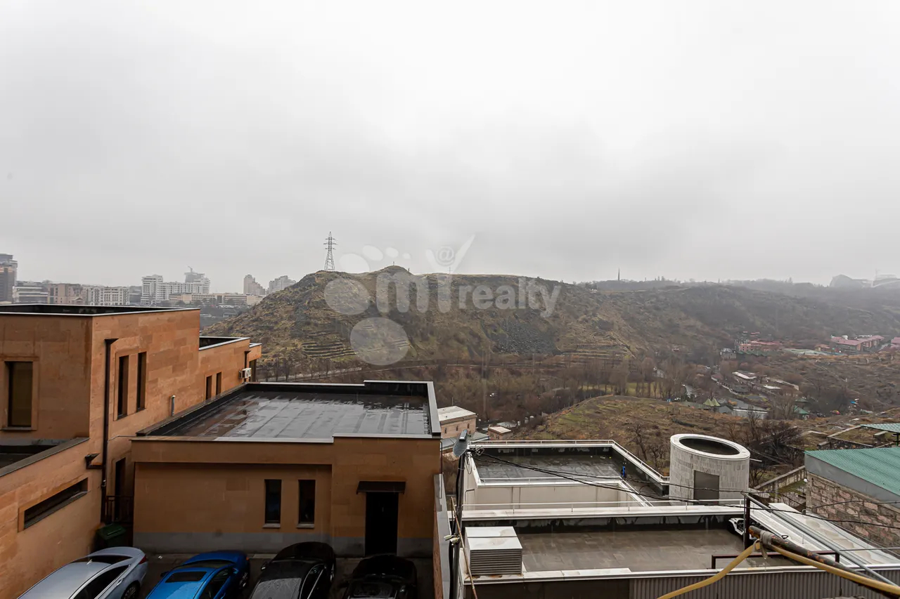 3 սենյականոց բնակարան  Այգեձորի փող նր, Արաբկիր Երևան, 159678