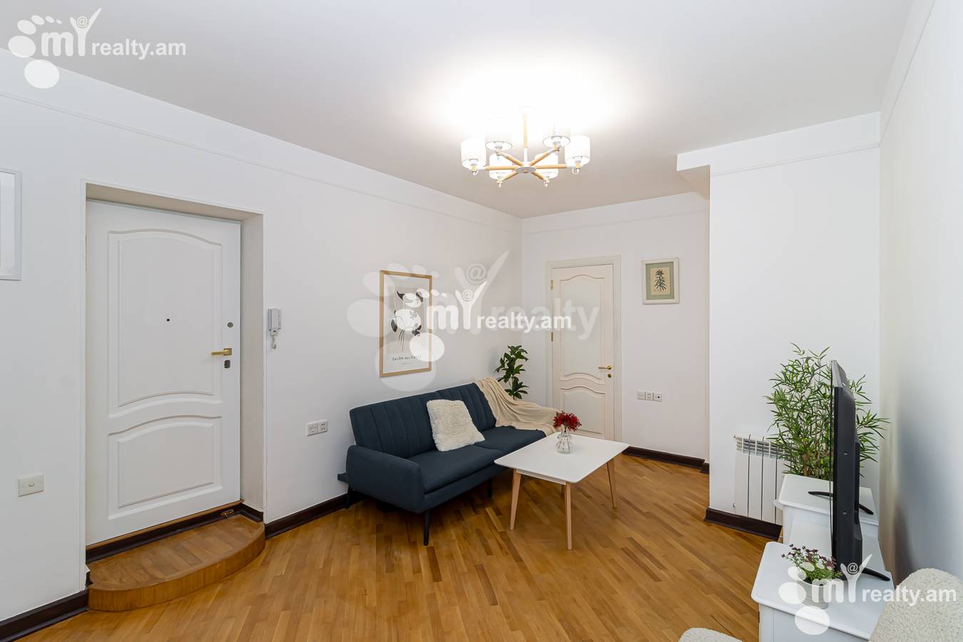 Купить 3 комнатную квартиру Московян ул, Центр Ереван, 146314