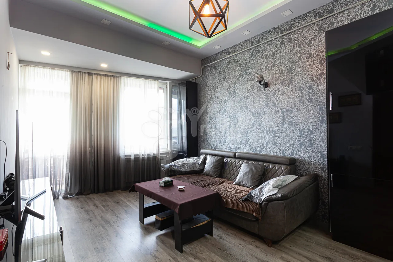 3 bedroom apartment for sale Mamikoniants St, Arabkir Yerevan, 160636