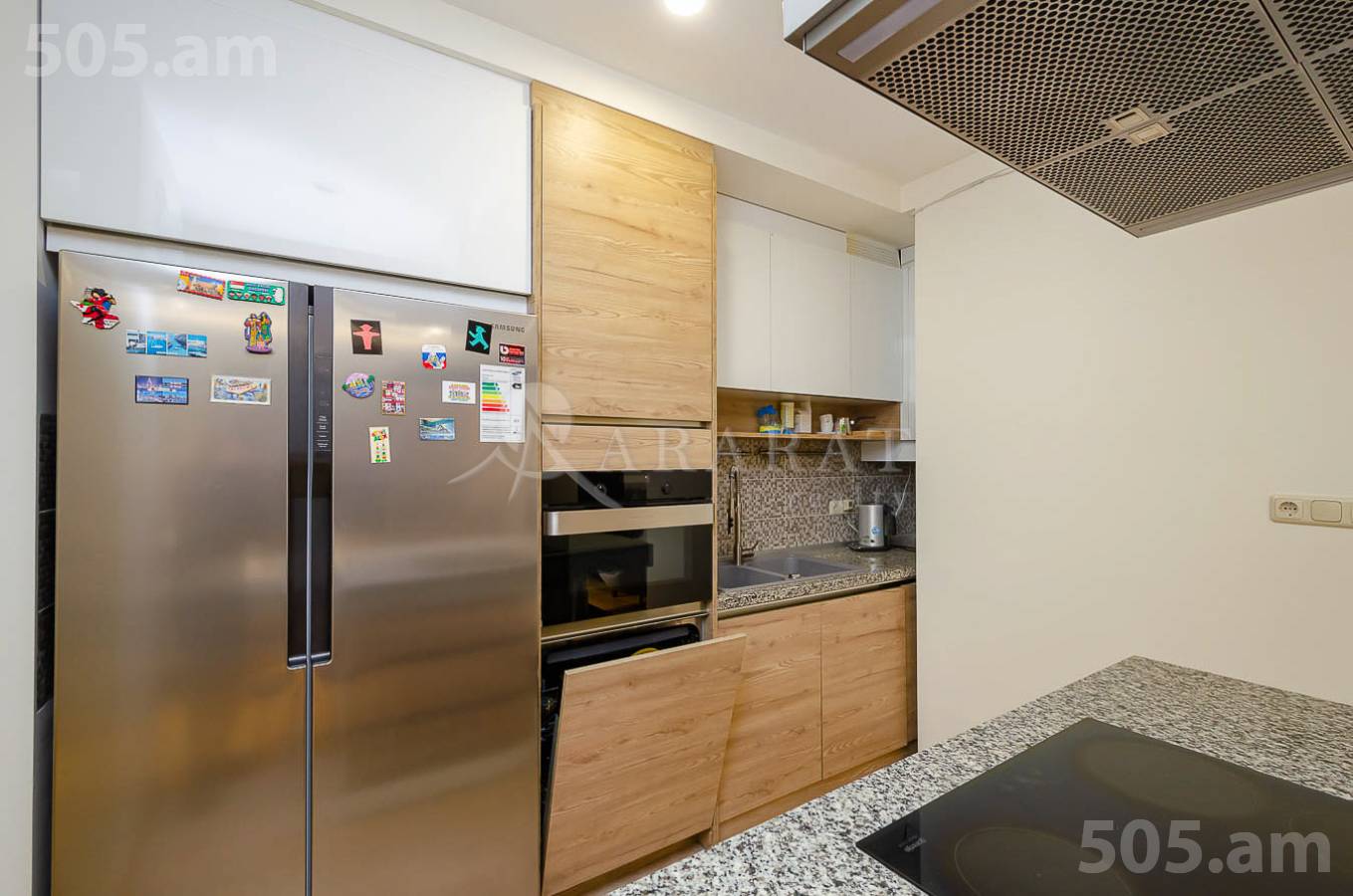 Купить 3 комнатную квартиру Антараин ул, Центр Ереван, 145038