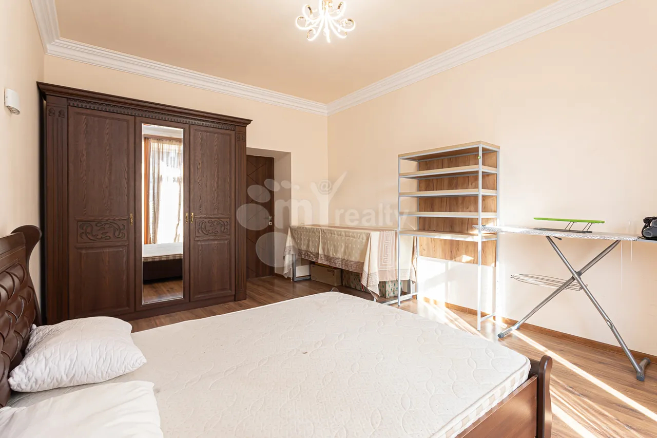 3 bedroom apartment for rent خیابان کاسیان, عربگیر ایروان, 157541