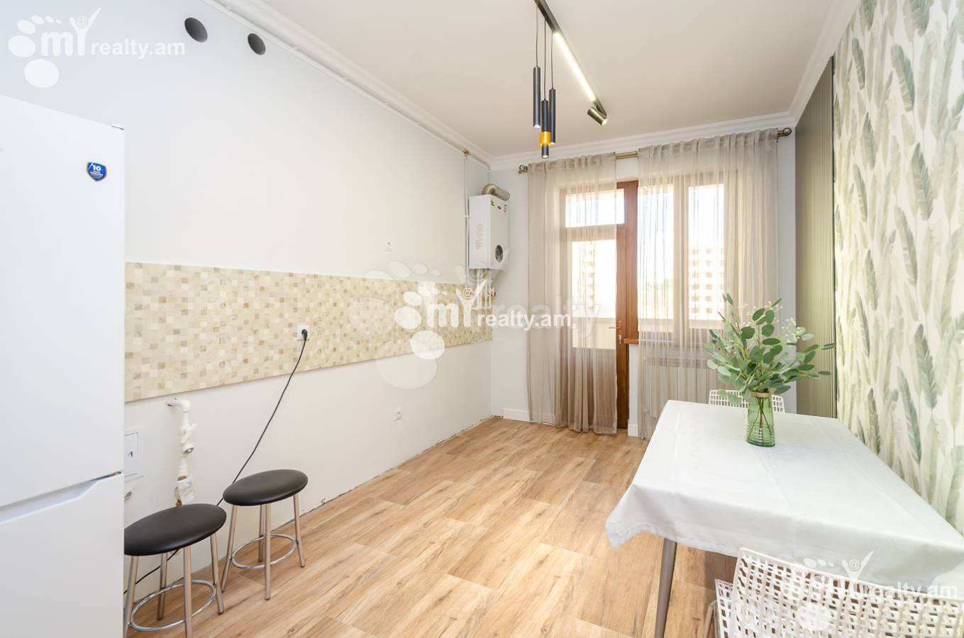 4 bedroom apartment for sale M․ Melqonyan str, مرکز شهر ایروان, 152877