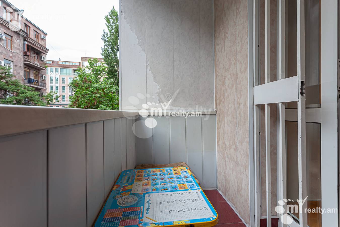 3 bedroom apartment for sale A.Petrosyan St, Center Yerevan, 155413