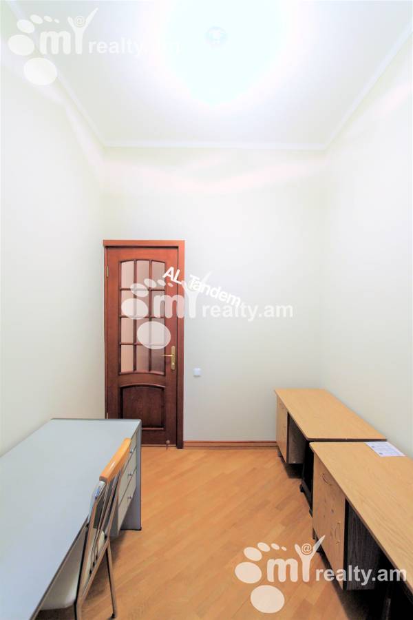 3 bedroom apartment for sale Teryan St, Center Yerevan, 158579