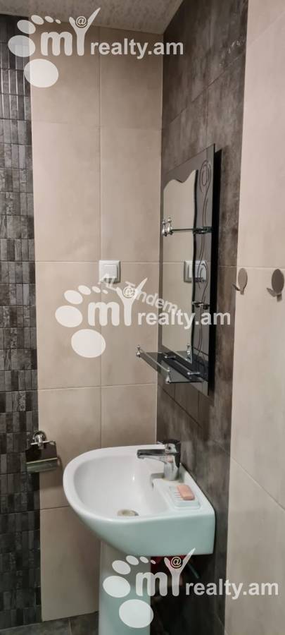 Commercial for rent خیابان ا. کاخاتریان, عربگیر ایروان, 122410