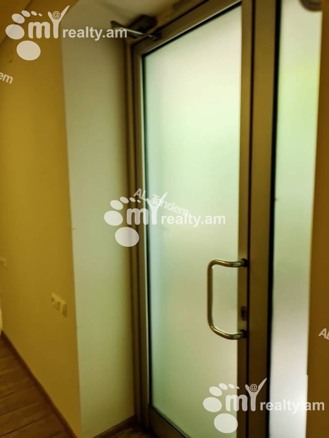 Commercial for rent خیابان ا. کاخاتریان, عربگیر ایروان, 122410