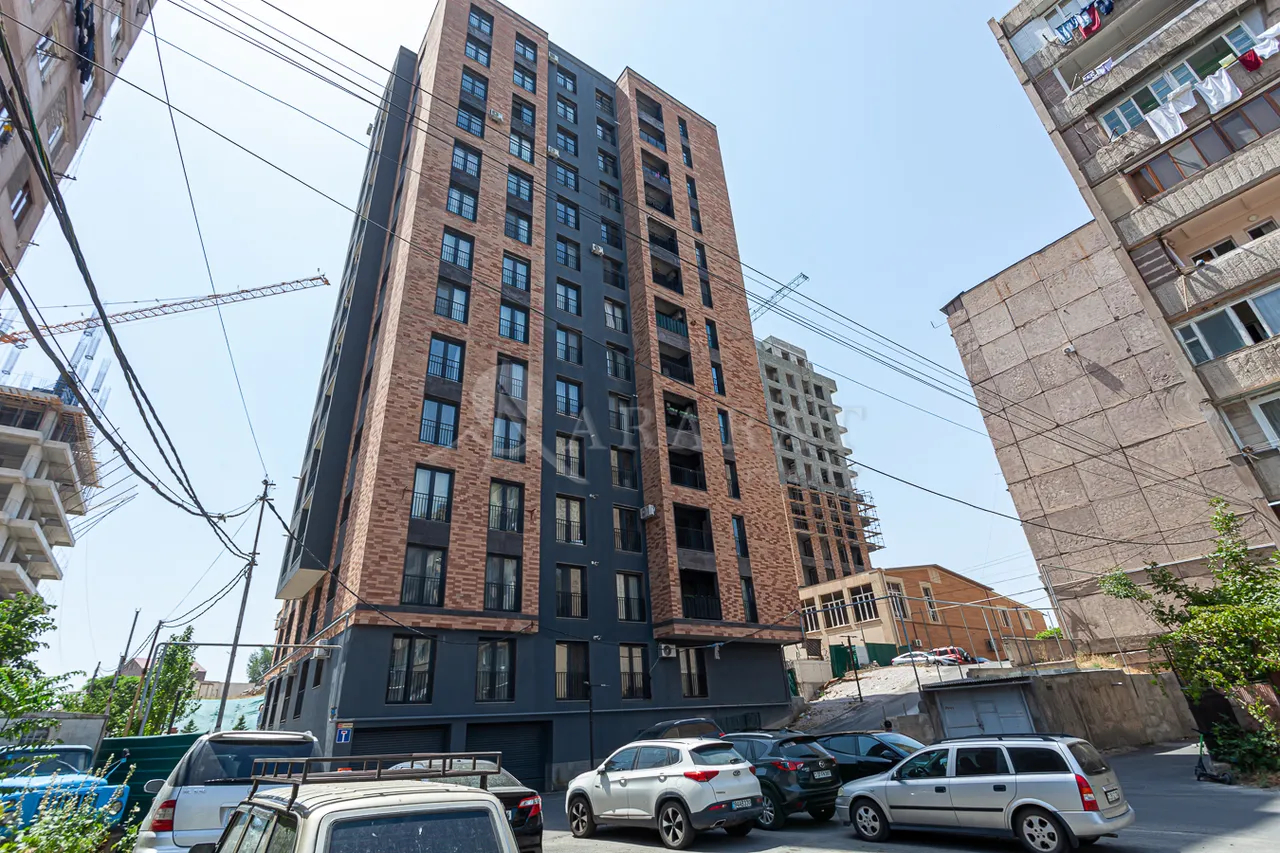 Купить 4 комнатную квартиру Давиташен 1 ый блок, Давташен Ереван, 157366