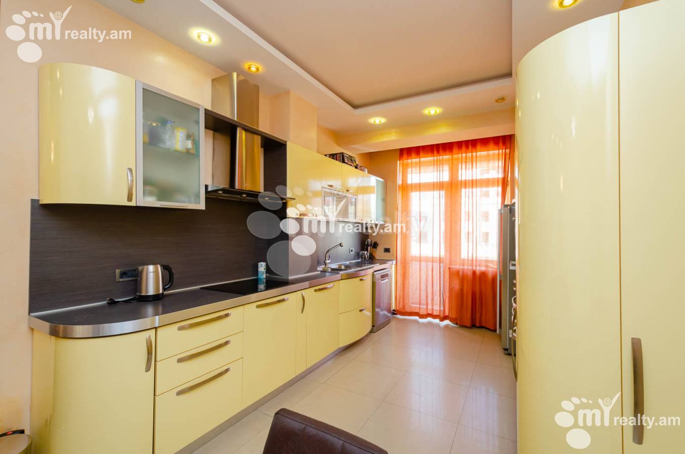 Снять 3 комнатную квартиру Абовян ул, Центр Ереван, 140484