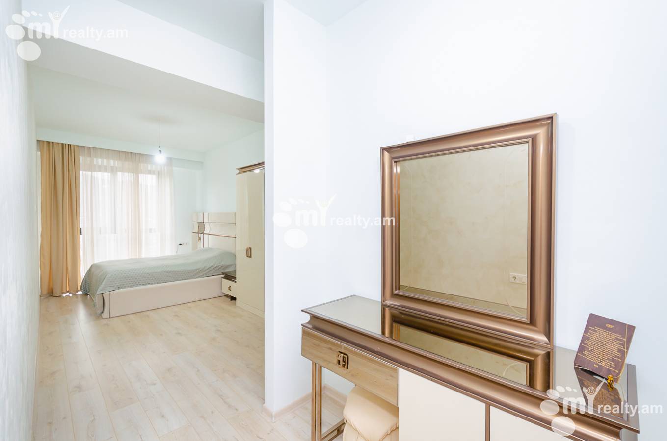 3 bedroom apartment for sale Rostom St, Center Yerevan, 143353