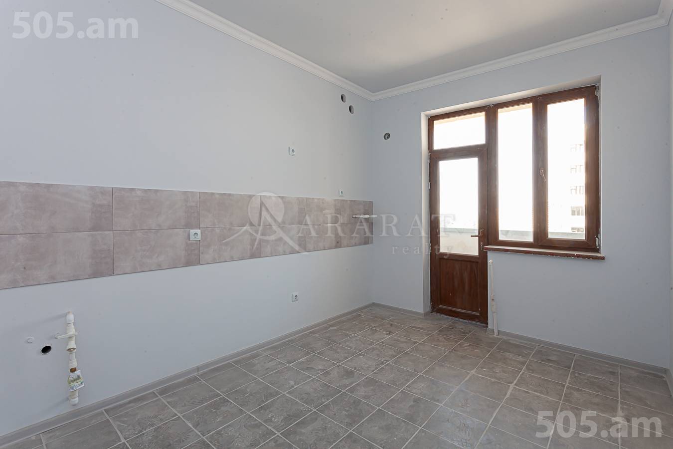 Купить 3 комнатную квартиру М․ Мелконян ул, Центр Ереван, 153100