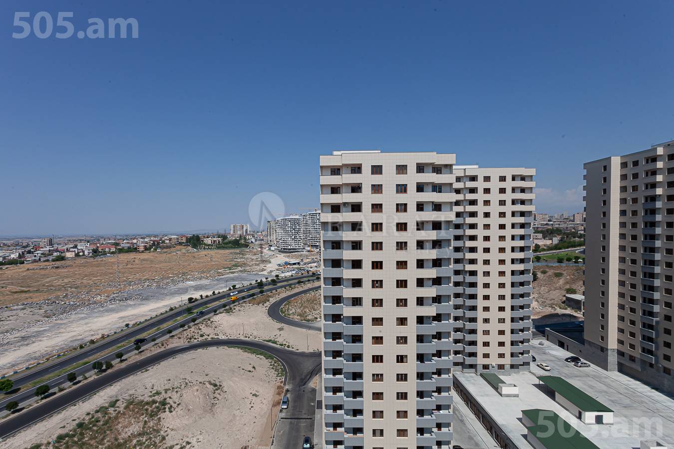 Купить 3 комнатную квартиру М․ Мелконян ул, Центр Ереван, 153100