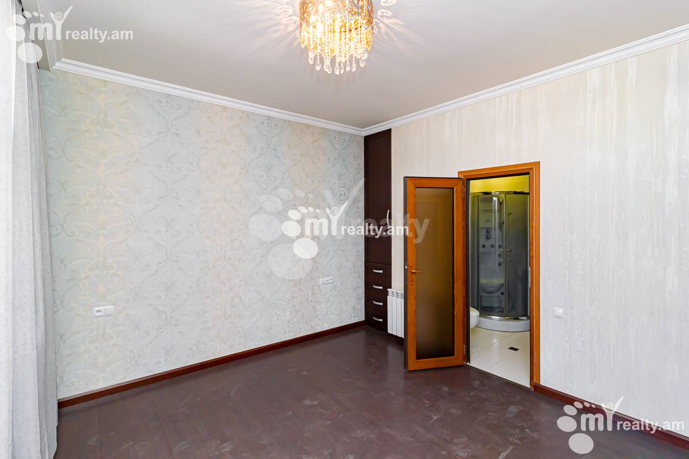 Купить 5 комнатную квартиру Баграмян пр(Кентрон), Центр Ереван, 151292