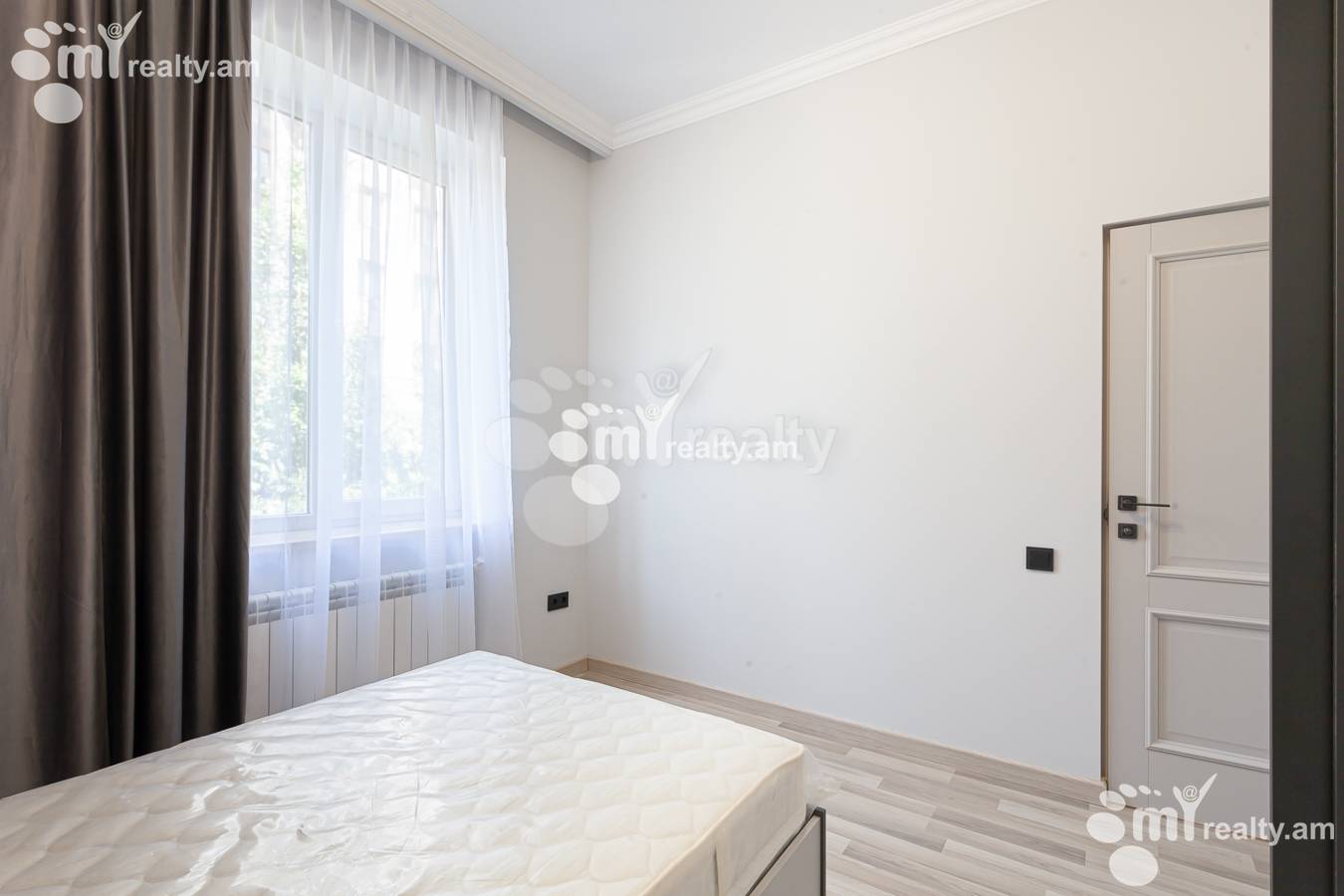 4 սենյականոց բնակարան  Լենինգրադյան փող, Աջափնյակ Երևան, 155473