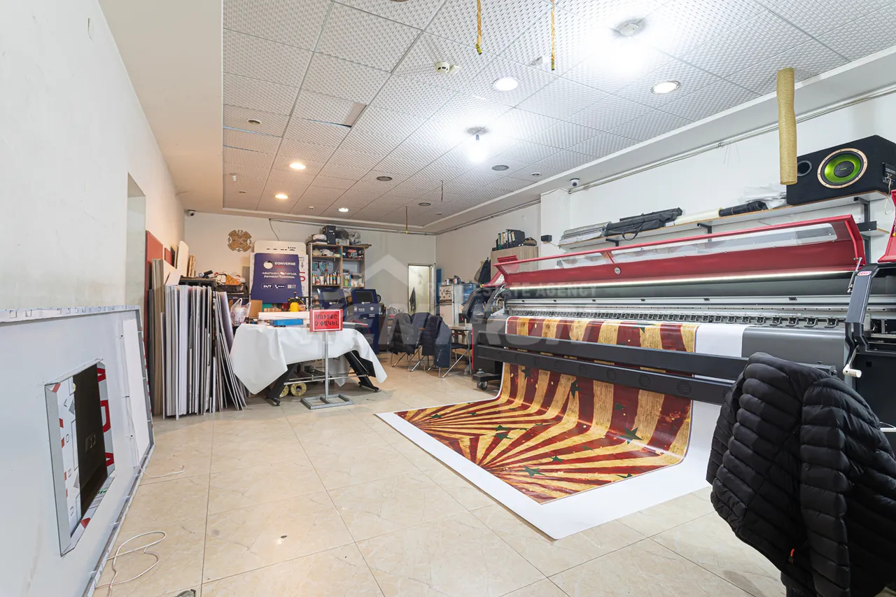 Commercial property for sale Arshakunyats Ave, Center Yerevan, 158540