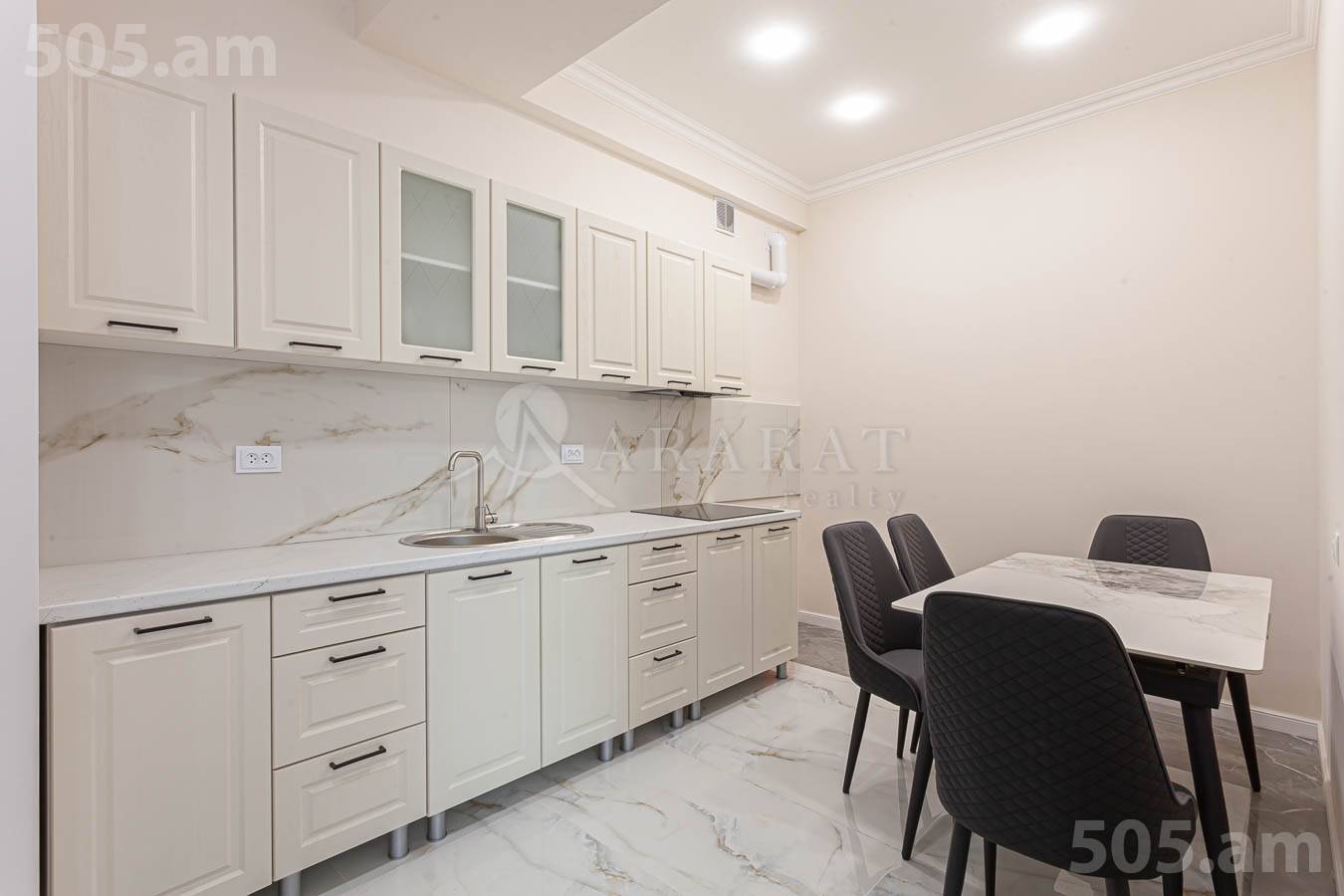 2 սենյականոց բնակարան վարձով Արշակունյաց պող, Կենտրոն Երևան, 154142