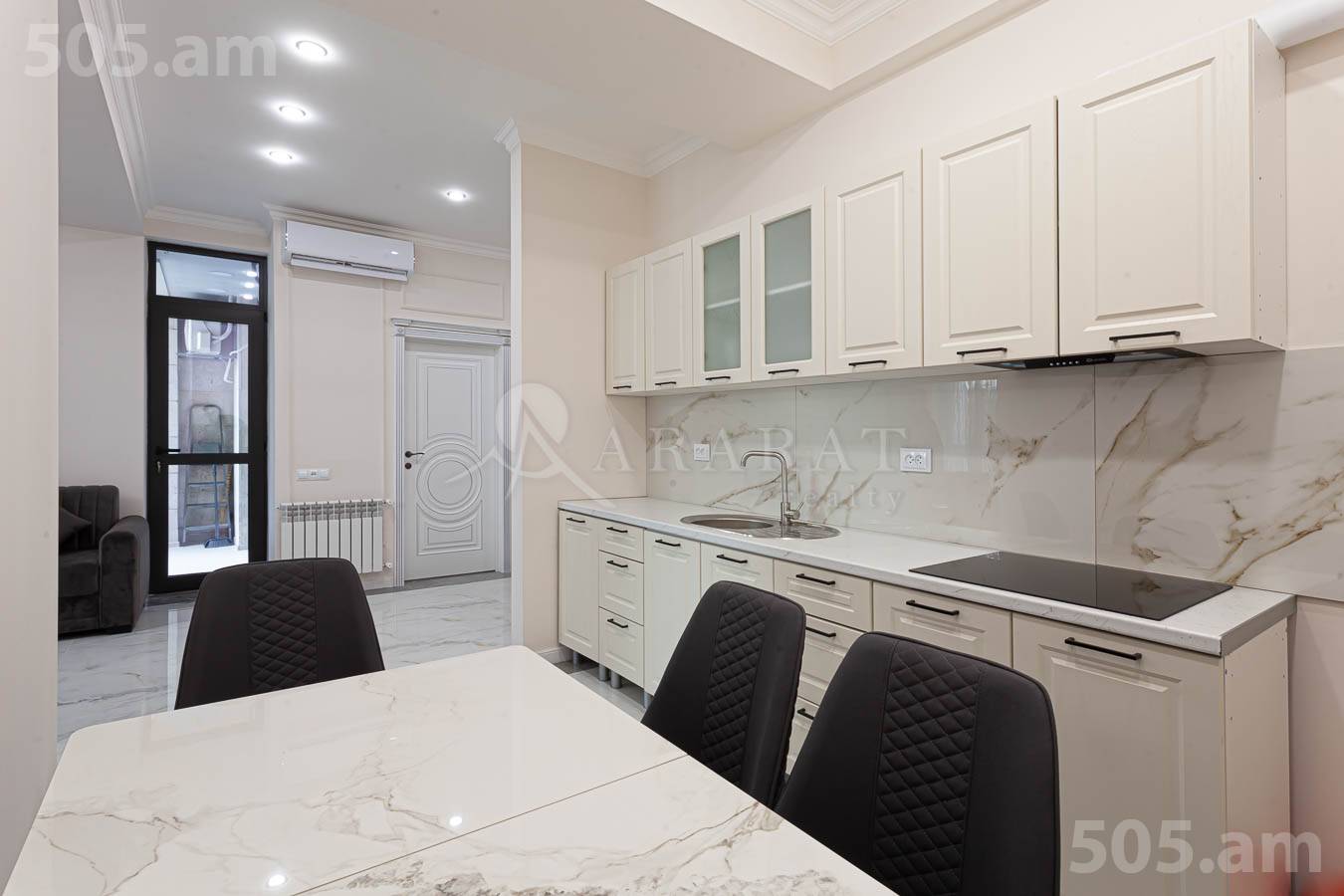 2 սենյականոց բնակարան վարձով Արշակունյաց պող, Կենտրոն Երևան, 154142