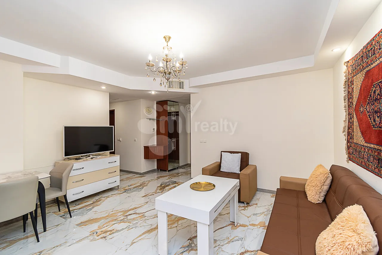 3 bedroom apartment for rent Aram St, Center Yerevan, 162020