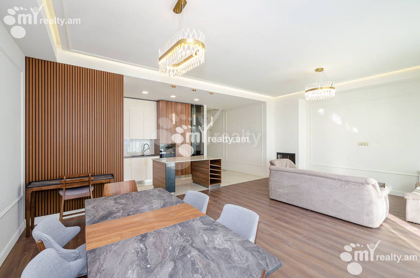 4 սենյականոց բնակարան վարձով Անտառային, Գ.Էմինի փող., Կենտրոն Երևան, 153304