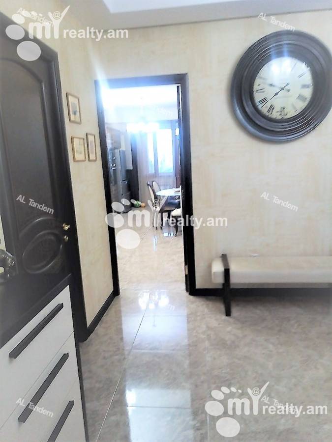 4 bedroom apartment for sale Fuchik St, Ajapnyak Yerevan, 124925