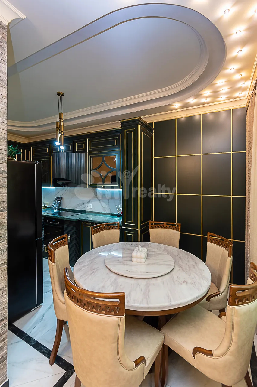 3 bedroom apartment for rent rue d'Amiryan, Center Yerevan, 161369