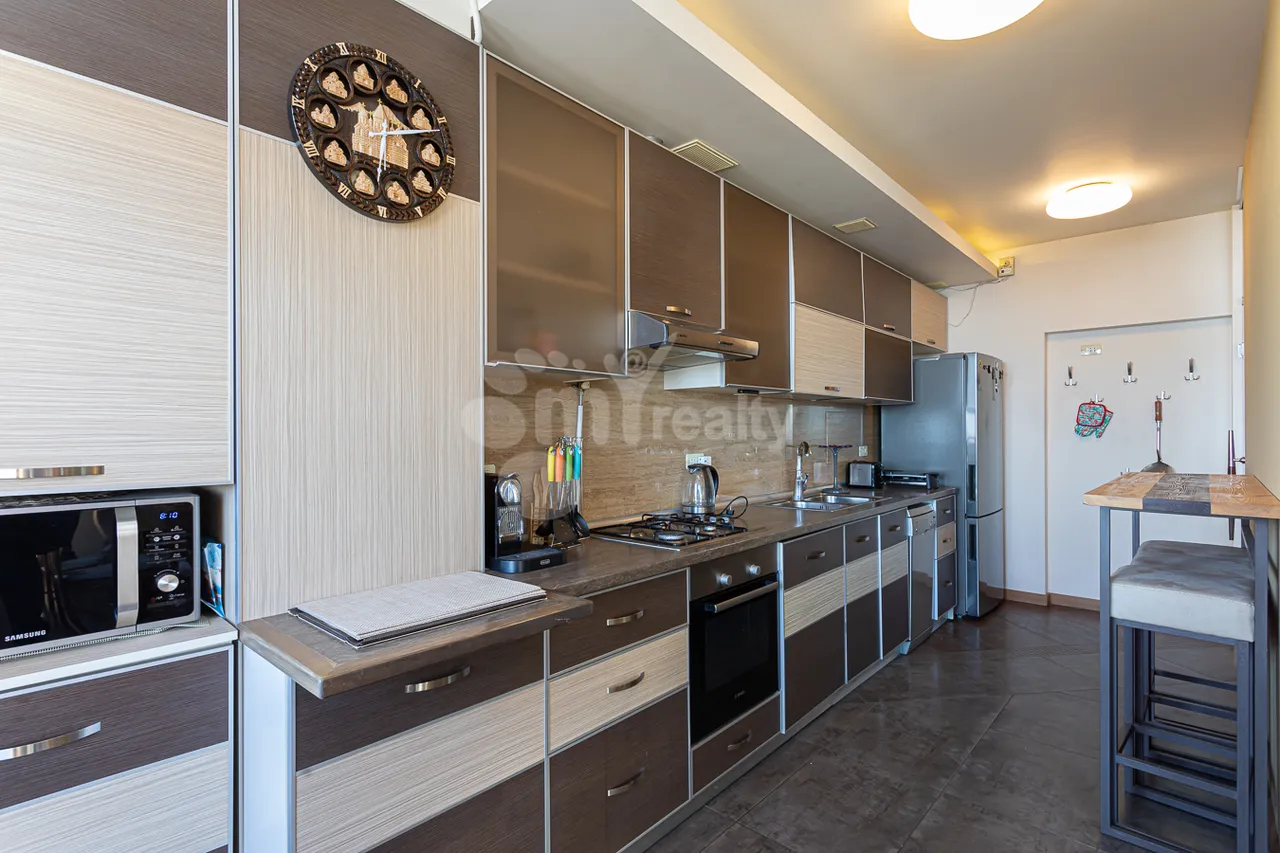 2 սենյականոց բնակարան վարձով Քեռու փող, Արաբկիր Երևան, 160082