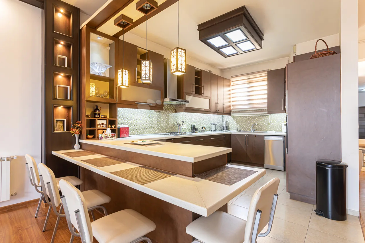 4 bedroom apartment for rent Antarayin St, Center Yerevan, 158534