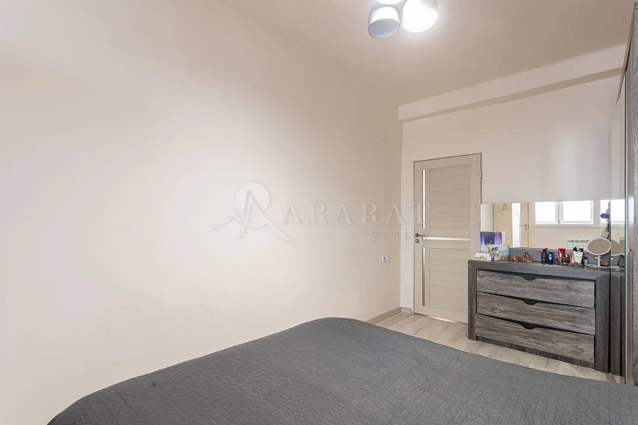 3 bedroom apartment for sale Hovsep Emin St, Arabkir Yerevan, 159403