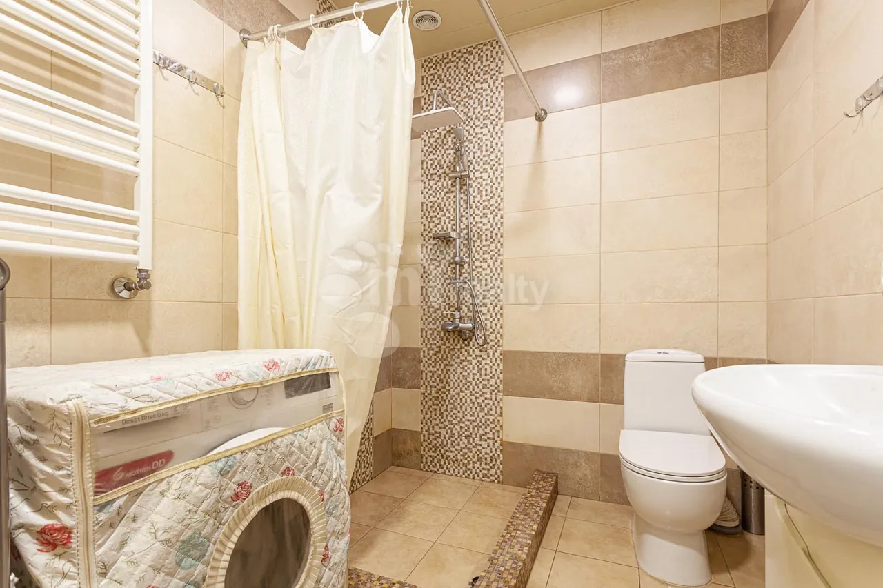 3 bedroom apartment for sale Mamikoniants St, Arabkir Yerevan, 159941