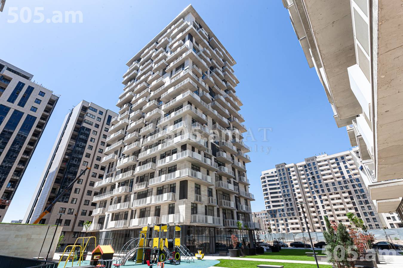 Купить 3 комнатную квартиру Ленинградян, Квартал Ваагни Ереван, 155480