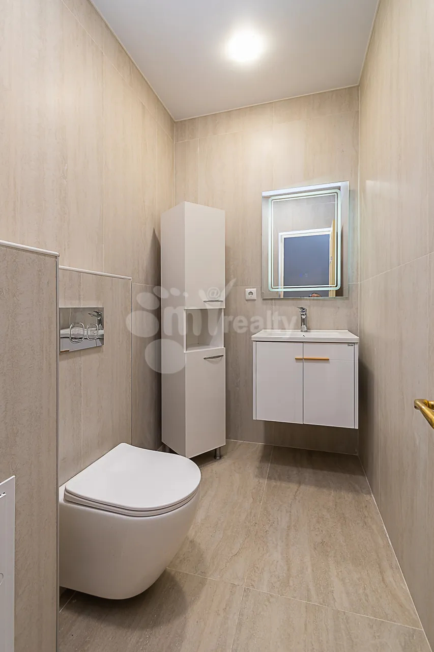 3 bedroom apartment for rent Moskovyan St, Center Yerevan, 161727