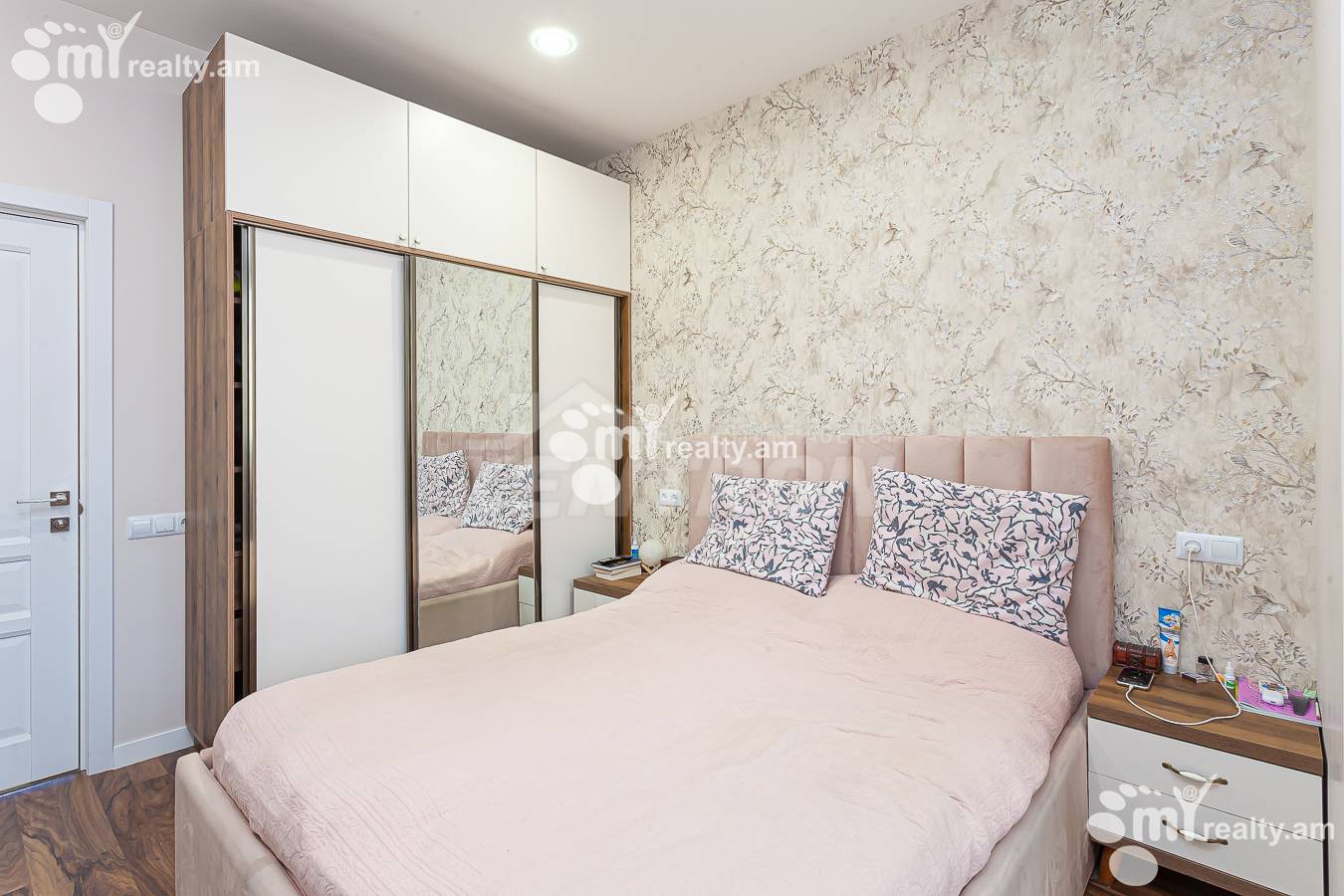 Купить 3 комнатную квартиру Комитас пр, Арабкир Ереван, 145250