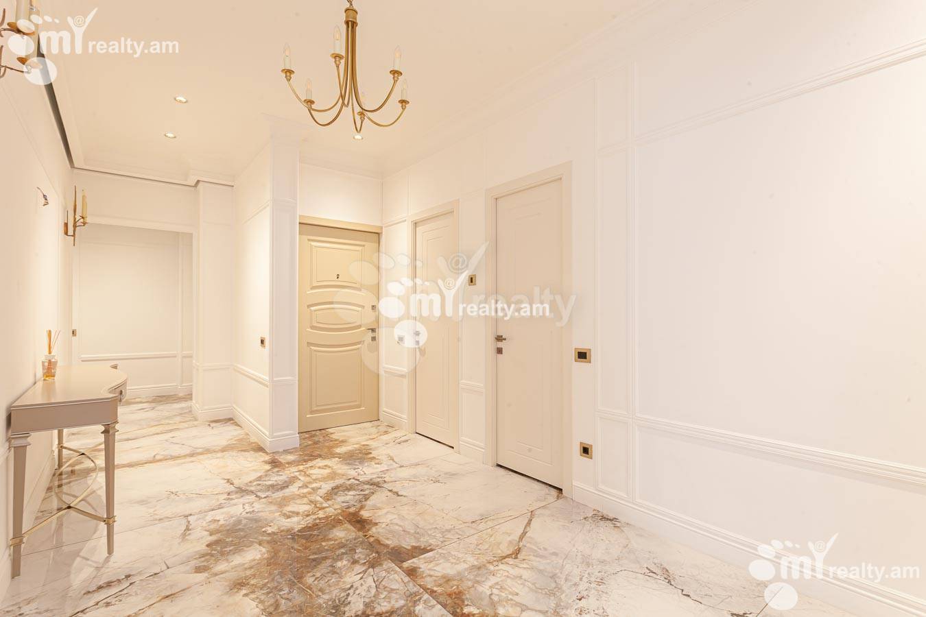 4 bedroom apartment for rent خیابان بوزند, مرکز شهر ایروان, 155158