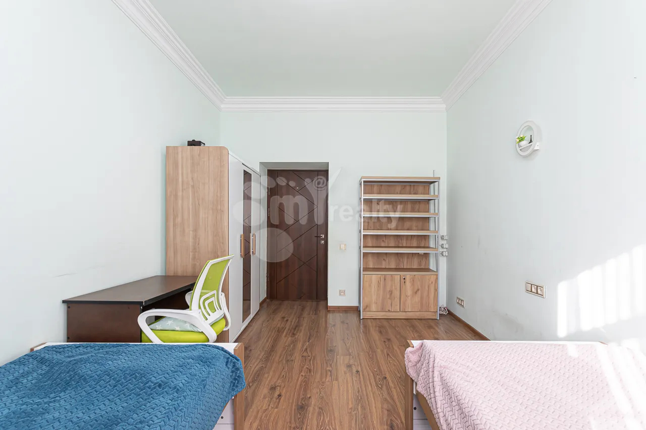 3 bedroom apartment for rent Kasyan St, Arabkir Yerevan, 157541