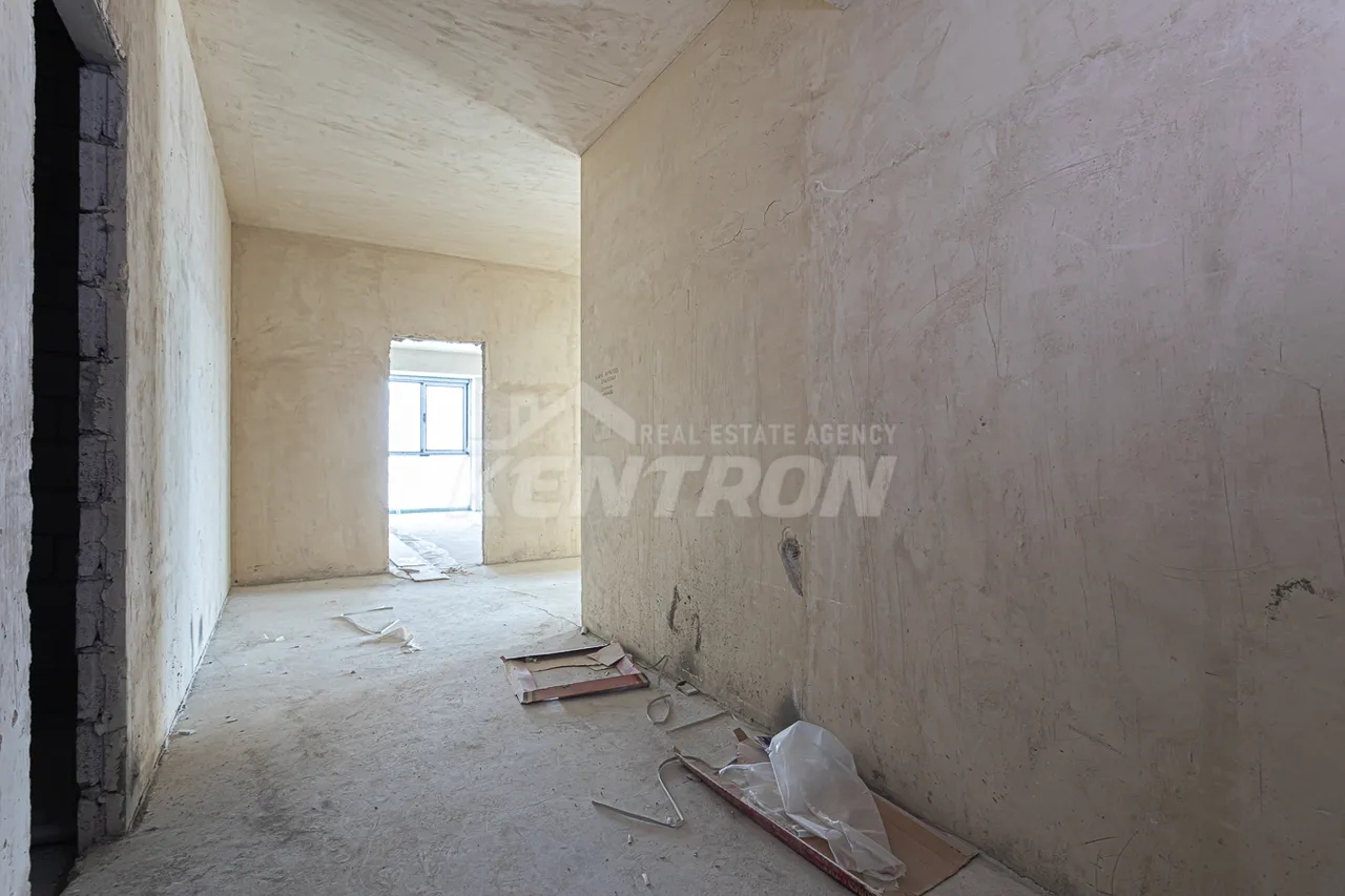 4 bedroom apartment for sale Rostom St, Center Yerevan, 158136