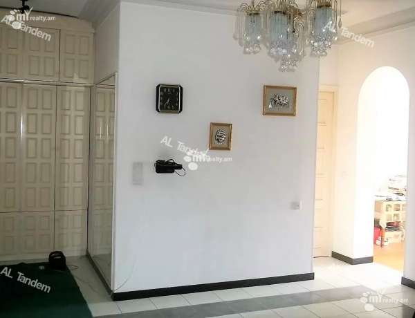 3-senyakanoc-bnakaran-vacharq-Yerevan-Arabkir