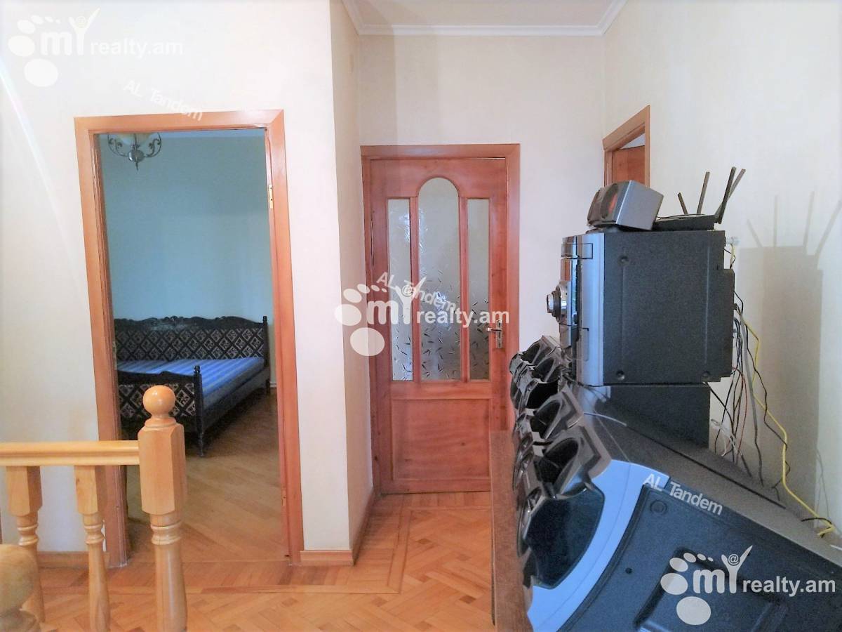 Снять дом Гогол ул., Канакер-Зейтун Ереван, 148811