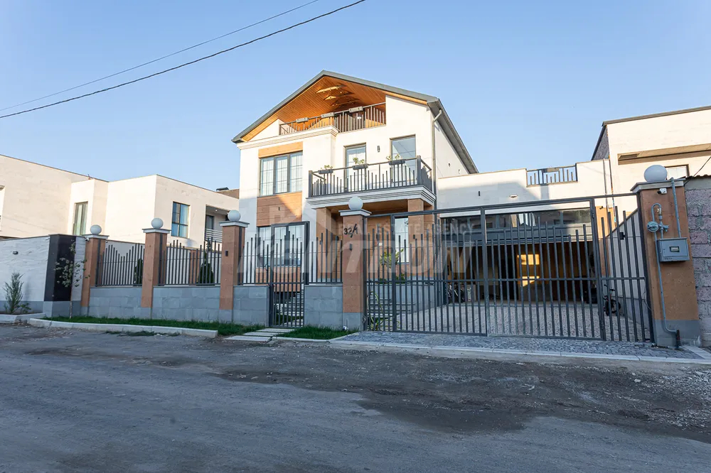 tun/Paruyr+Sevak+dis./Avan/Yerevan