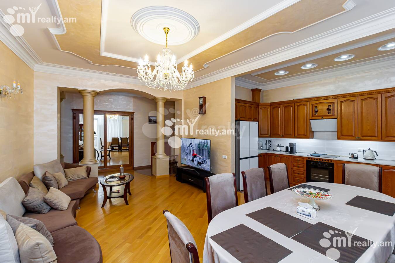 5 bedroom apartment for sale Dzorap St, Center Yerevan, 153815