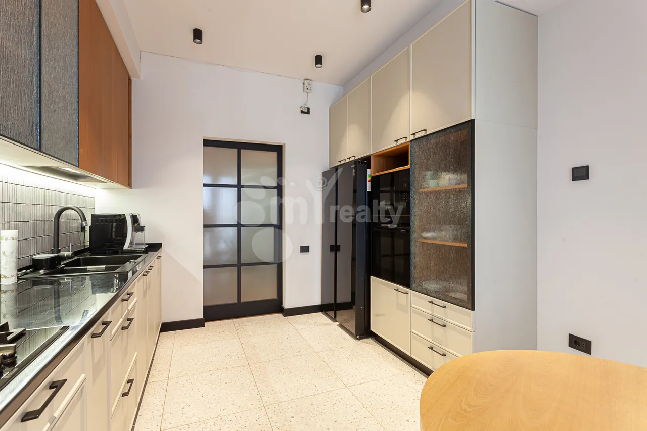 4 bedroom apartment for sale خیابان داوتاشِن بلوک 1, داوتاشِن ایروان, 157367