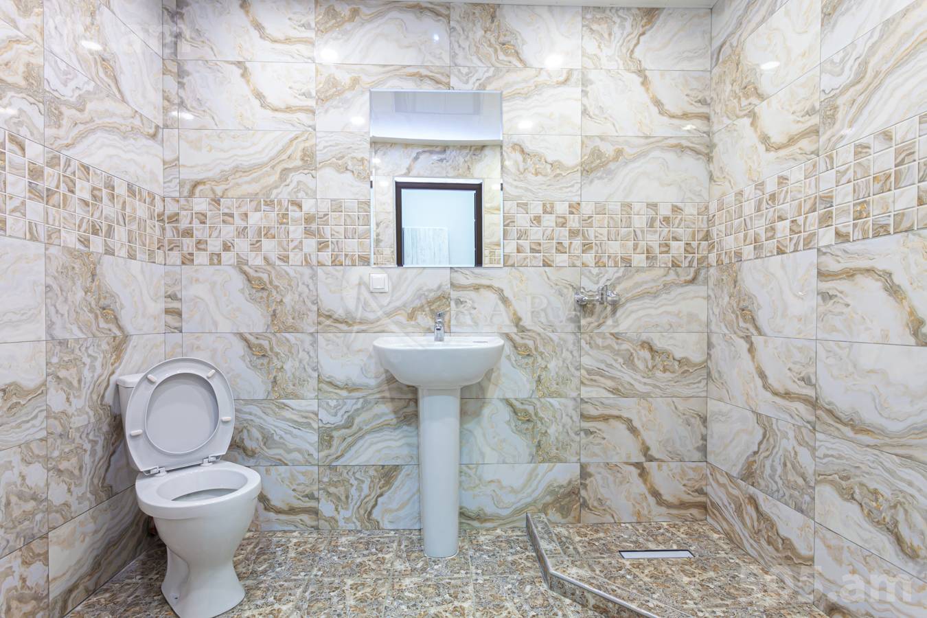 2 սենյականոց բնակարան  Ադոնց փող, Արաբկիր Երևան, 151090