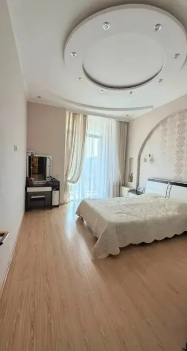 3 bedroom apartment for rent Aram St, Center Yerevan, 161431