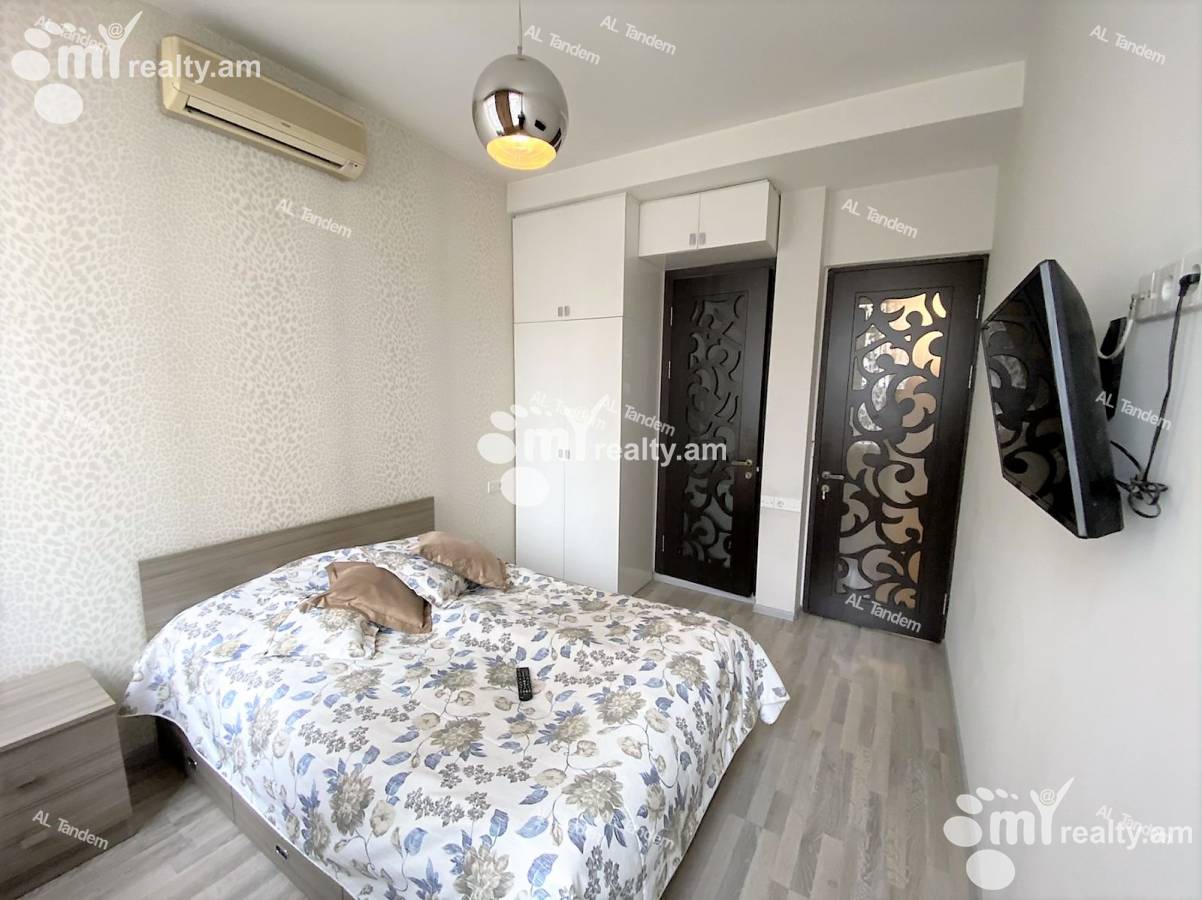 4 bedroom apartment for sale Nalbandyan St, Center Yerevan, 124001